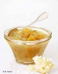 Confiture De Rhubarbe Pour 6 Personnes Recettes Elle A Table Recette Confiture Rhubarbe Confiture Recette Confiture