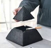 Pyramid Ashtray with Lid Ceramic Large – Ashtray Planet