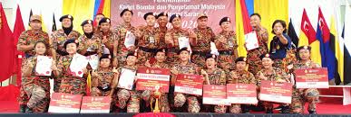 Pertandingan kawad kadet bomba dan penyelamat malaysia, peringkat daerah tawau 2012. Smk Serian Team Emerges Bomba Cadets Champion Borneo Post Online