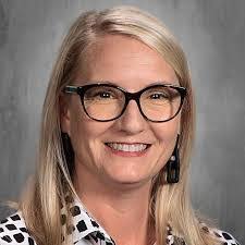 Autumn Wallis's Instagram, Twitter & Facebook