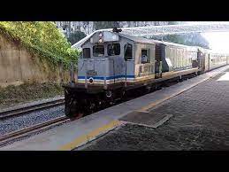Gambar stesen kereta api bunut susu. Perhentian Stesen Kereta Api Di Gua Musang Kelantan Youtube