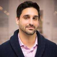 Stefan Petrat's Instagram, Twitter & Facebook