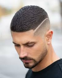 Los hombres cada vez más dedican dinero y tiempo en verse mejores. Imagenes De Cortes De Pelo De Hombres Frizura Blogs Wallpaper