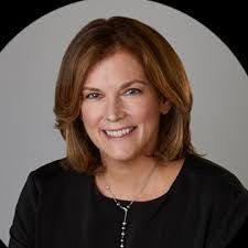 Jennifer Byer's Instagram, Twitter & Facebook