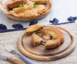The crunchy patties are battered and breaded with wheat flour, yellow corn flour and spices. Fior Di Latte Mozzarella Cheese Giallozafferano Italian Recipes