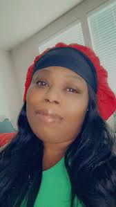 Introduction and photo sharing in dating group