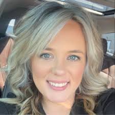 Iso a photographer to do some family photos