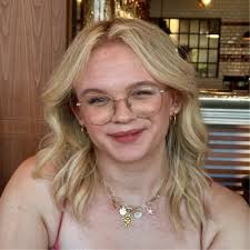 What a wonderful send off! Today was my last day working with the team at  Boots UK Southampton for bareMinerals as an Account Manager. As i move down  the coast to Brighton