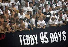 Ultrasi legii • pliki użytkownika legia.warszawa przechowywane w serwisie chomikuj.pl • hooligans at play 2 english.avi, blue moon rising english.avi Teddy Boys 95 Legia Warsaw S Most Fanatic Fans