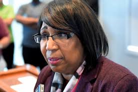 Ben Carson won't drop out of the presidential race unless God tells him so,  his wife says