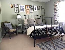 A Vintage Style Guest Room Decoist Simple Bedroom Guest Room Design Bedroom Decor