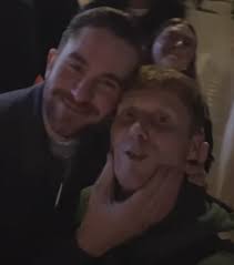 Ballum Official 💙🌈💙 #1YearofBallumAwards على X: "Tony out last night  with Jamie, Clair, Matthew and Ashley! (from Jamie's story) #EastEnders  #Ballum #TonyClay https://t.co/sfyeIK7C6h"