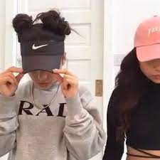 Pinterest Typicalbieber Fashion Twin Outfits Visor Hairstyles