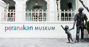 * menerokai asal usul masyarakat baba nyonya dengan lebih terperinci dan mendalam. Wisata Museum Peranakan Singapura Untuk Pecinta Sejarah Asia Tenggara Alowisata