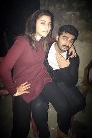 Celebrated storyteller dibakar banerjee returns to the big screen with another intriguing tale, 'sandeep aur pinky faraar'. Sandeep Aur Pinky Faraar On The Sets Photogallery Star Cast On The Set Photos Selfie On The Sets