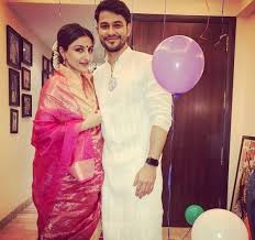 For the registered marriage, soha became the prettiest bride in an ivory sabyasachi lehenga paired with a contrasting kesari orange dupatta. Soha Ali Khan Was Trolled And Branded A Hindu Just For Wearing A Sari