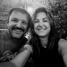 Who can install seamless gutters