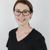 Stephanie Ponsford's Instagram, Twitter & Facebook