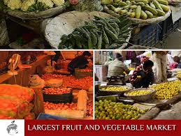 The Wholesale Market Of The Azadpur Delhi Is The Largest Fruit And Vegetable Market Of Asia Almost 3 Thousand Fruits And Vegetables Vegetables Fruit
