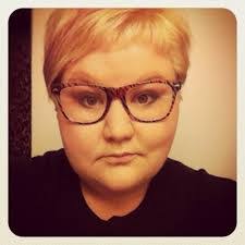 Amanda Pilon's Instagram, Twitter & Facebook