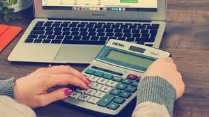 Cu toate acestea, exista joburi despre care se vorbeste mai putin, dar care pot fi la fel de banoase. Salarii UriaÈ™e Pentru Romani In Unele Domenii Care Sunt Cele Mai Bine PlÄƒtite Joburi Antena 3