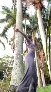 Eva Martinez outdoor fingering OF