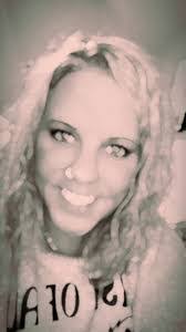 Michelle Everhart's Instagram, Twitter & Facebook