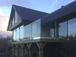 Aquaview's frameless glass pool fencing has become a top trend in modern backyard design. Glass Railing Frameless Usluga Glass With Panels Outdoor For Patios