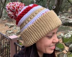 Boho Chic Crochet Triangle Shawl: Pearl Marl Yarn, Fringed Wrap