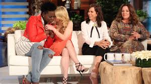 Leslie jones is an american comedian and actress popularly known for her work in tv and movies and most popularly as the cast and writer of the comedy show 'saturday night live.' she was born on september 7, 1967, and she is 53 years old. How Ghostbusters Star Leslie Jones Got A Job As A Scientology Telemarketer Video