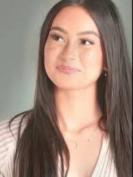 Angie Cadena's Instagram, Twitter & Facebook