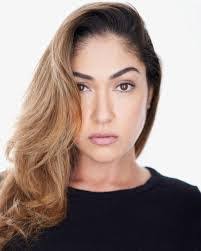 Laura Milian's Instagram, Twitter & Facebook