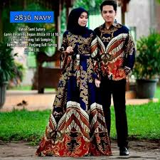 Atasan batik tersebut dapat dikombinasikan dengan kain polos sebagai bawahan. Couple Batik Couple Baju Tunangan Baju Lamaran Baju Pesta Batik 2836 Fashion Wanita 810577171