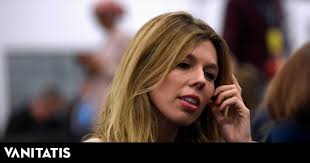 Carrie Symonds elige la marca fetiche de Lady Di y de Kate Middleton