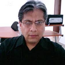 Alex R. Monroy (@alexrmonroy)