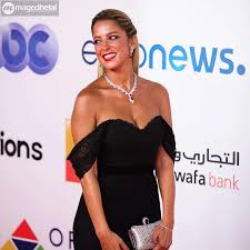 صور ريم مصطفى عارية الصدر والاكتاف مثيرة وساخنة egyptian actress american actress actresses