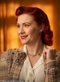 MIddle-aged mums ditch the high street for 1940s fashion