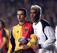Eski futbolcu, müslüman bir ülkede olmak, hayatımın değişmesine neden oldu dedi. Sportif Cumleler Sc Nostalji 30 Abel Xavier