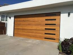 Emilio Horizontal Planks Modern Style With Vertical Windows Etsy Custom Wood Garage Doors Garage Door Design Modern Garage Doors