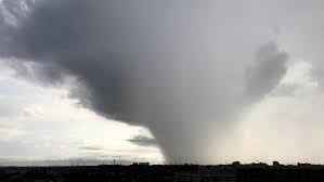 Bei einem unwetter mit einem tornado sind im südosten tschechiens am donnerstag menschen ums leben gekommen. Ltqst5kqpqestm