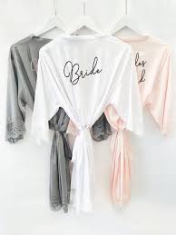 Bride gift guide, illustrated gift box. 17 Unique Gifts For The Bride From Her Mother Emmaline Bride