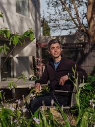 Finally, the rooftop holds a second garden, solar panels and an aquaponics system (aka a makeshift dam for fresh fish, yabbies and mussels to live in!). How Coal Loving Australia Became The Leader In Rooftop Solar The New York Times