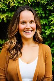 Kim Eisner's Instagram, Twitter & Facebook