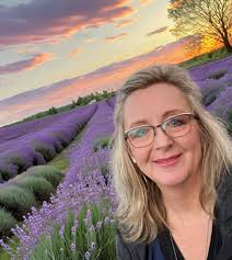 Dolores is so very, very, sweet!