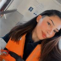 Yasmin Veliz's Instagram, Twitter & Facebook