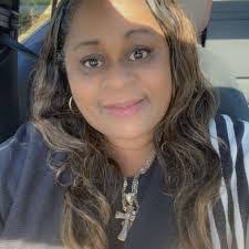 Gail Youmans's Instagram, Twitter & Facebook