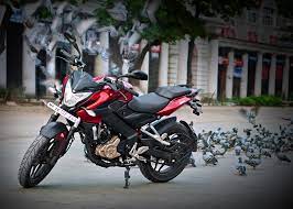 Bajaj pulsar ns200 is a sports bike available at a price of rs. Bajaj Pulsar 200 Ns Review