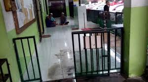 Posted on june 28, 2011 by tv smith. Suspek Baling Bom Petrol Ke Surau Ditahan