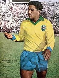 Oliver kahn is a german former footballer and one of the most celebrated goalkeepers in the history of the game. Garrincha Wikipedia