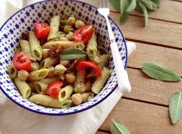 Maybe you would like to learn more about one of these? Pasta Fredda Al Pesto Di Zucchine E Salvia Con Ceci E Pomodorini Zucchini Sage Pesto Chickpea And Tomatoes Pasta Salad Ricettevegolose